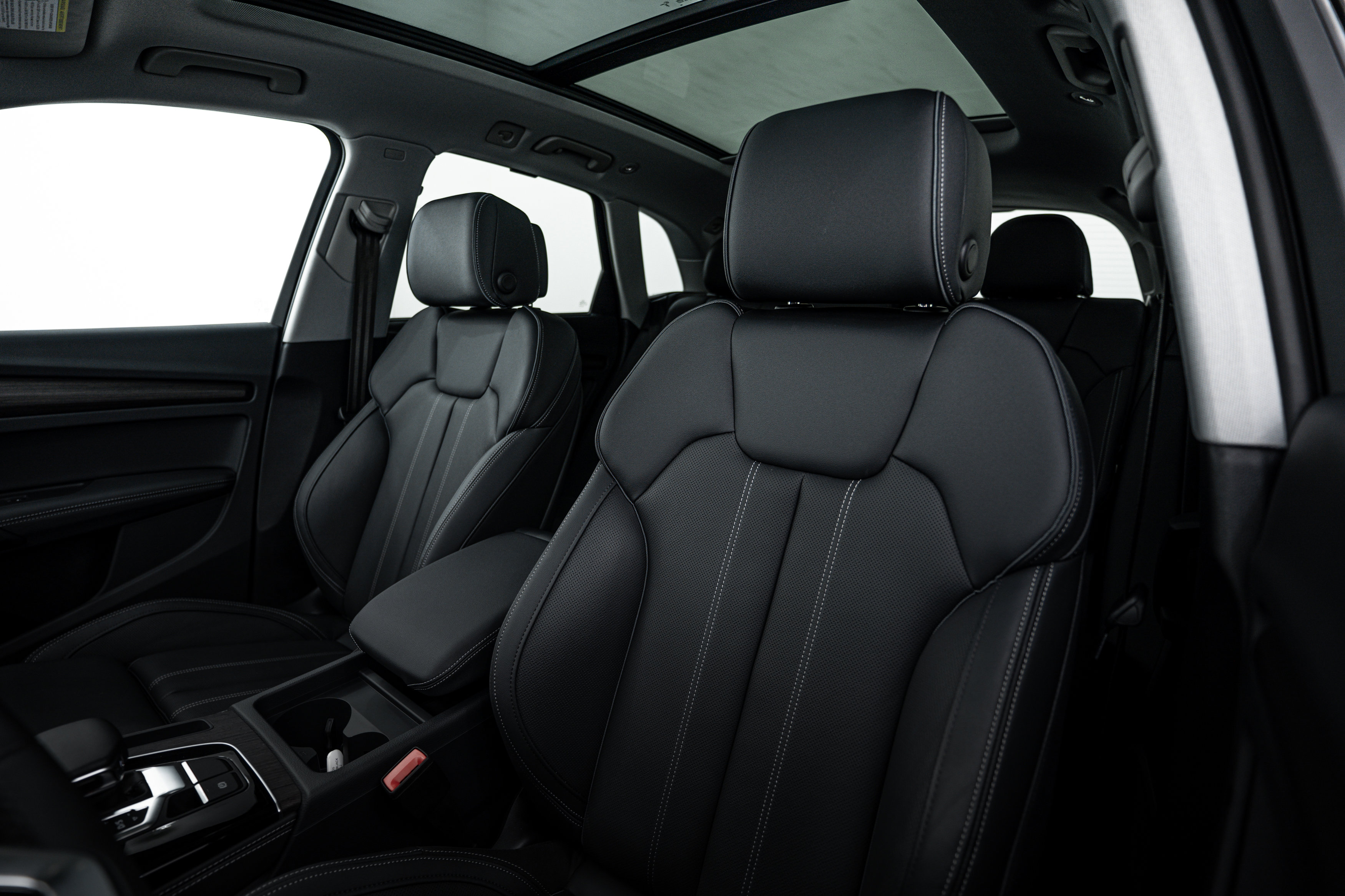 2025 Audi Q5 S line Premium Plus photo 3