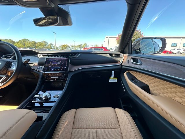 2025 Jeep Grand Cherokee L Summit photo 25