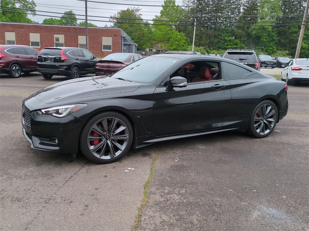 2022 Infiniti Q60 Red Sport 400 photo 2