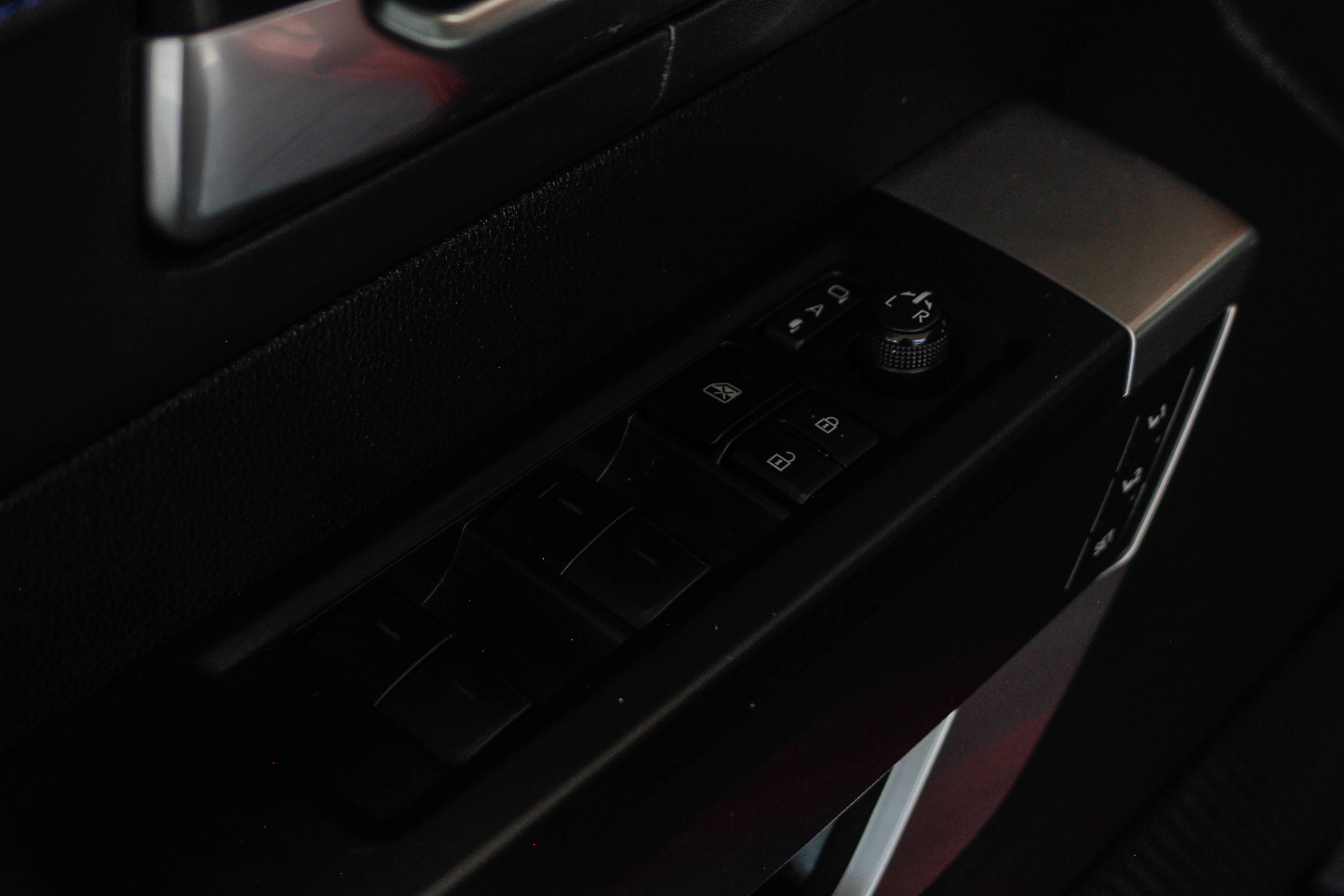 2023 Toyota Sequoia photo 19