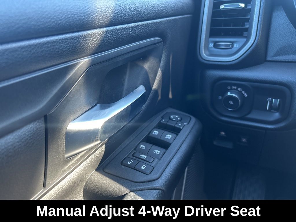 2025 Ram 1500 Tradesman photo 23