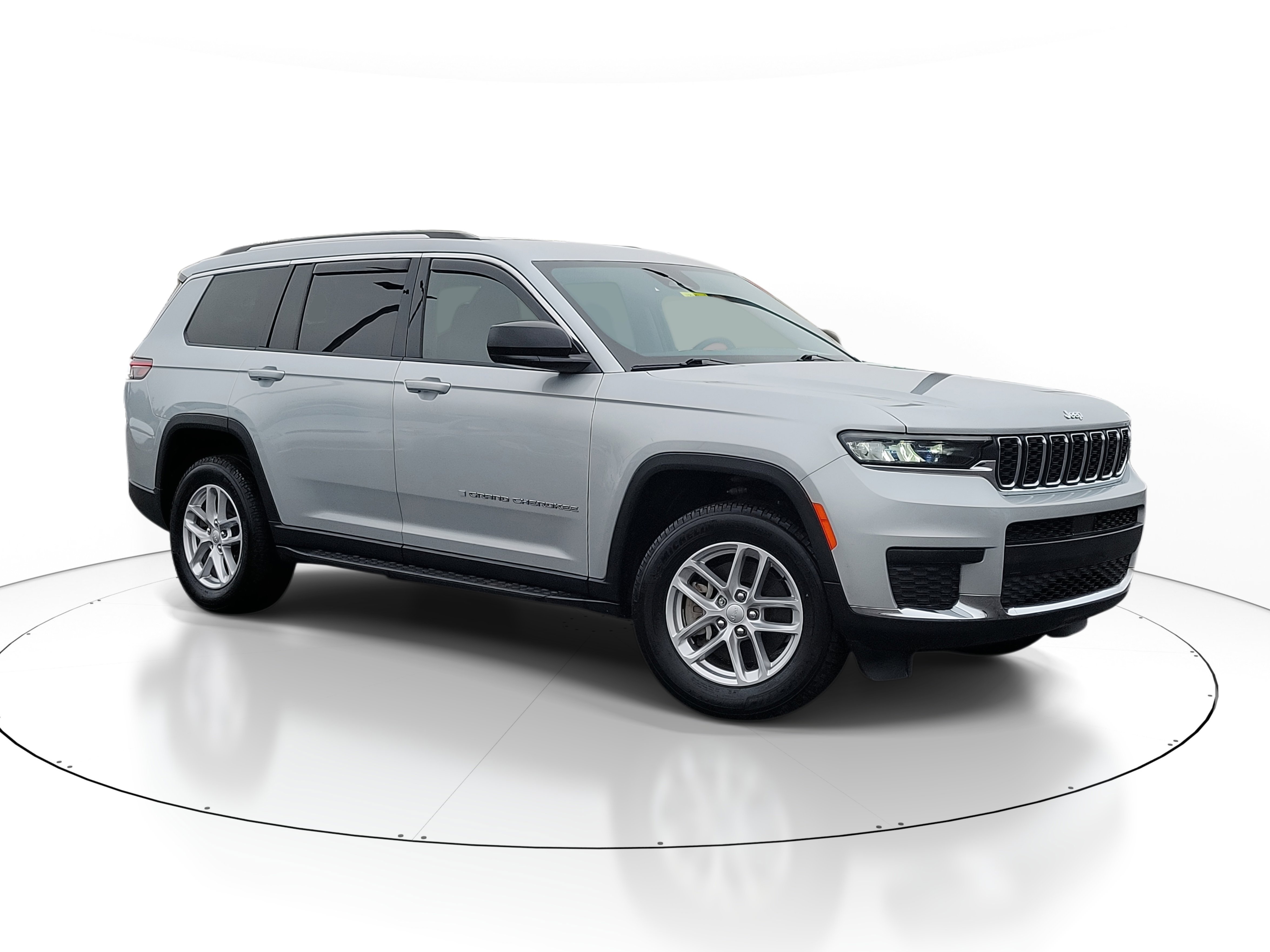 2021 Jeep Grand Cherokee L Laredo's photo