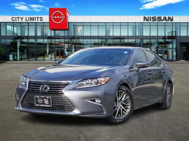 2017 Lexus ES 350's photo
