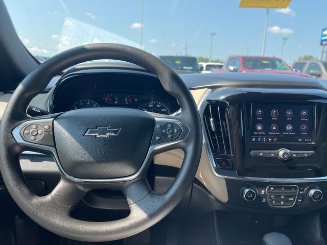 2022 Chevrolet Traverse LS photo 12