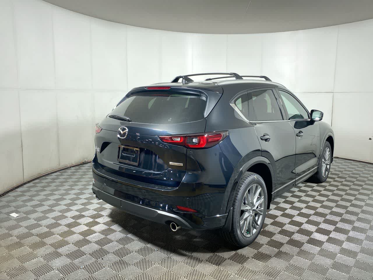 2025 Mazda CX-5 2.5 Premium Plus photo 2