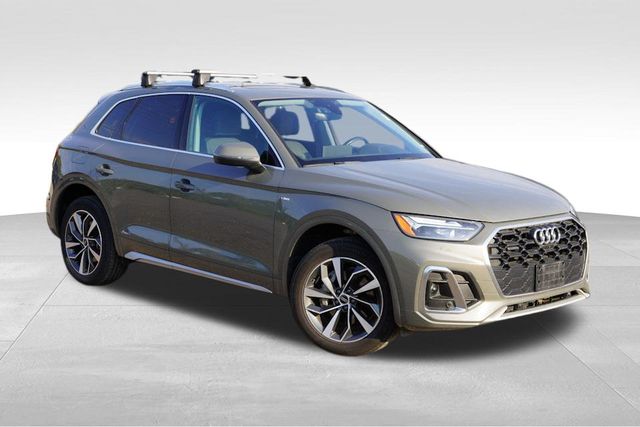 2023 Audi Q5 Premium Plus's photo