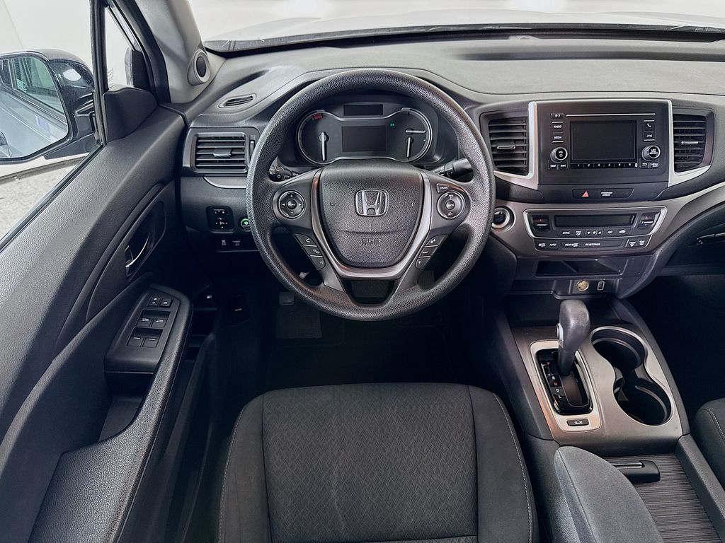 2019 Honda Ridgeline Sport photo 4