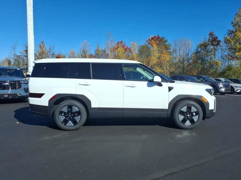 2026 Hyundai Santa Fe SE photo 4