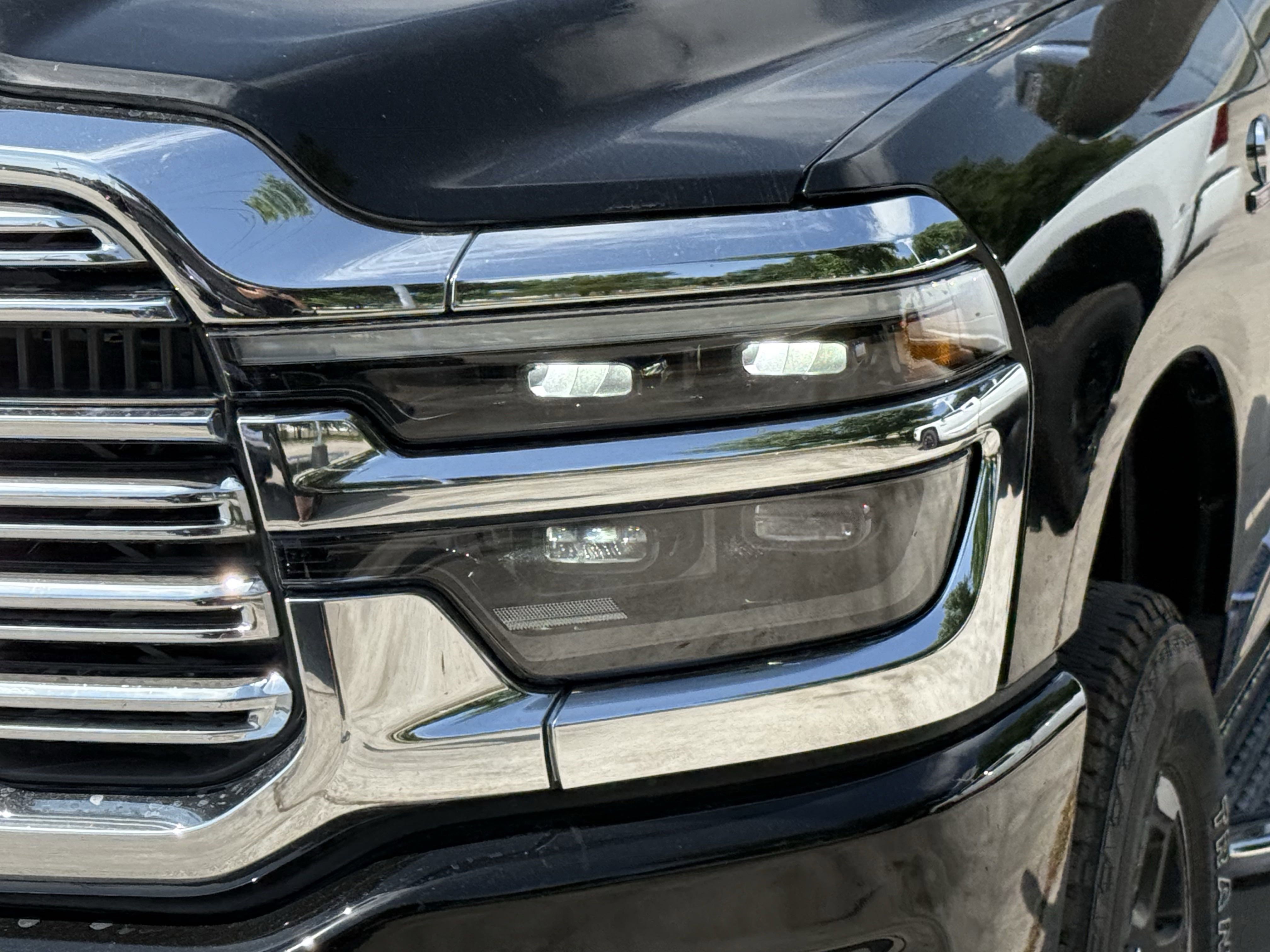 2025 Ram 2500 Laramie photo 3