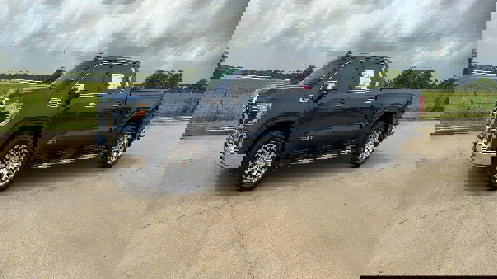 2020 Gmc Sierra 1500 SLT photo 4