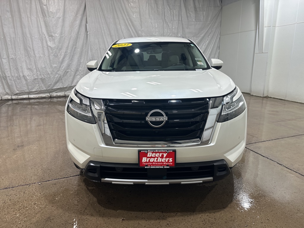 2023 Nissan Pathfinder SL photo 5