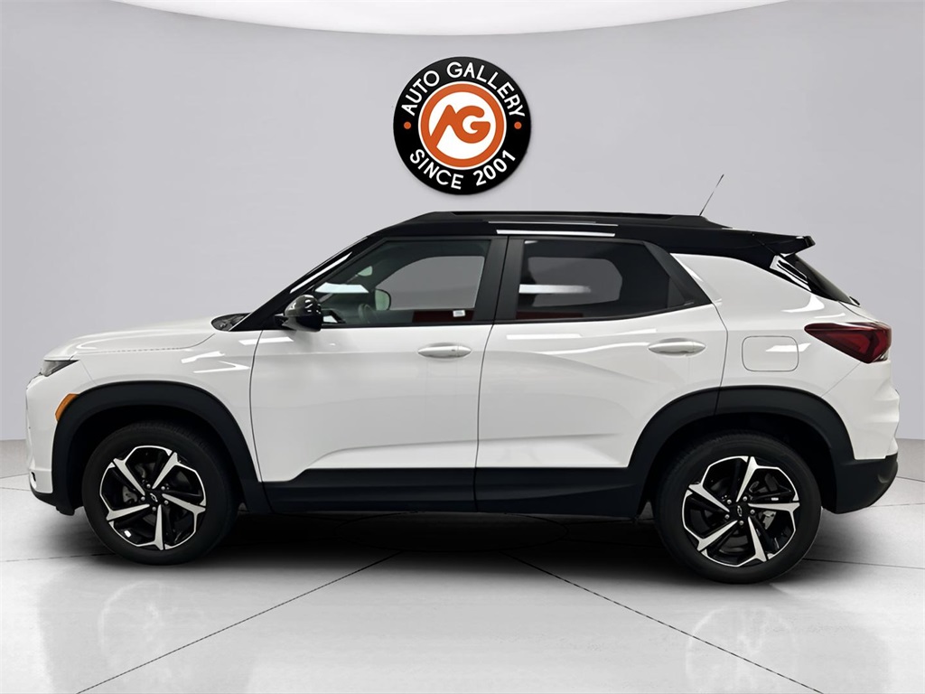 2023 Chevrolet Trailblazer RS photo 2