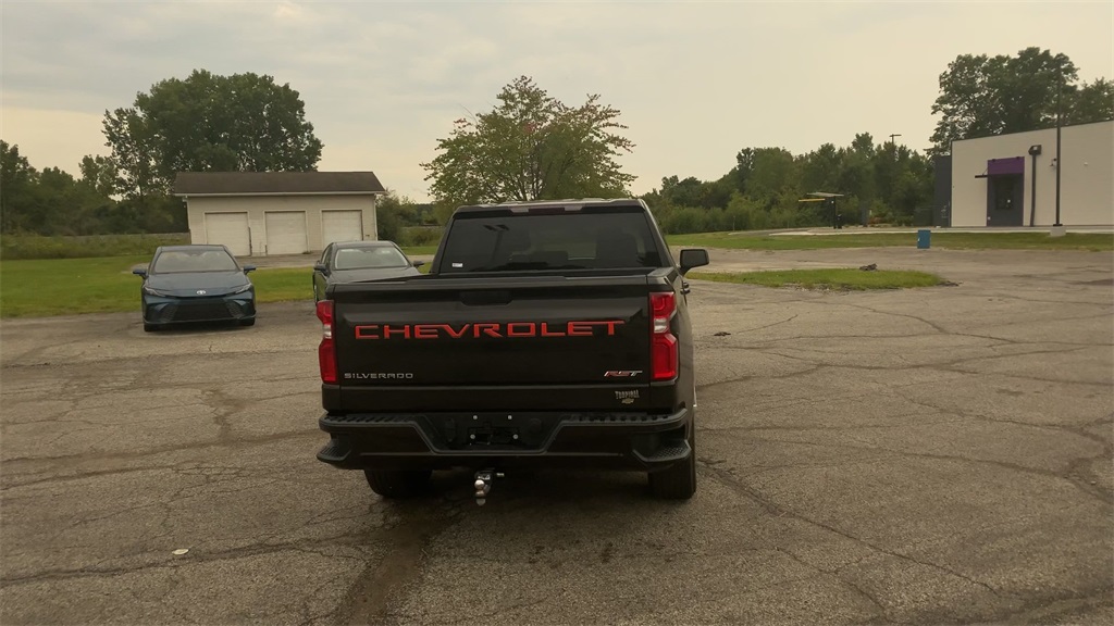 2019 Chevrolet Silverado 1500 RST photo 7