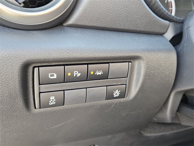 2025 Nissan Versa 1.6 S photo 21