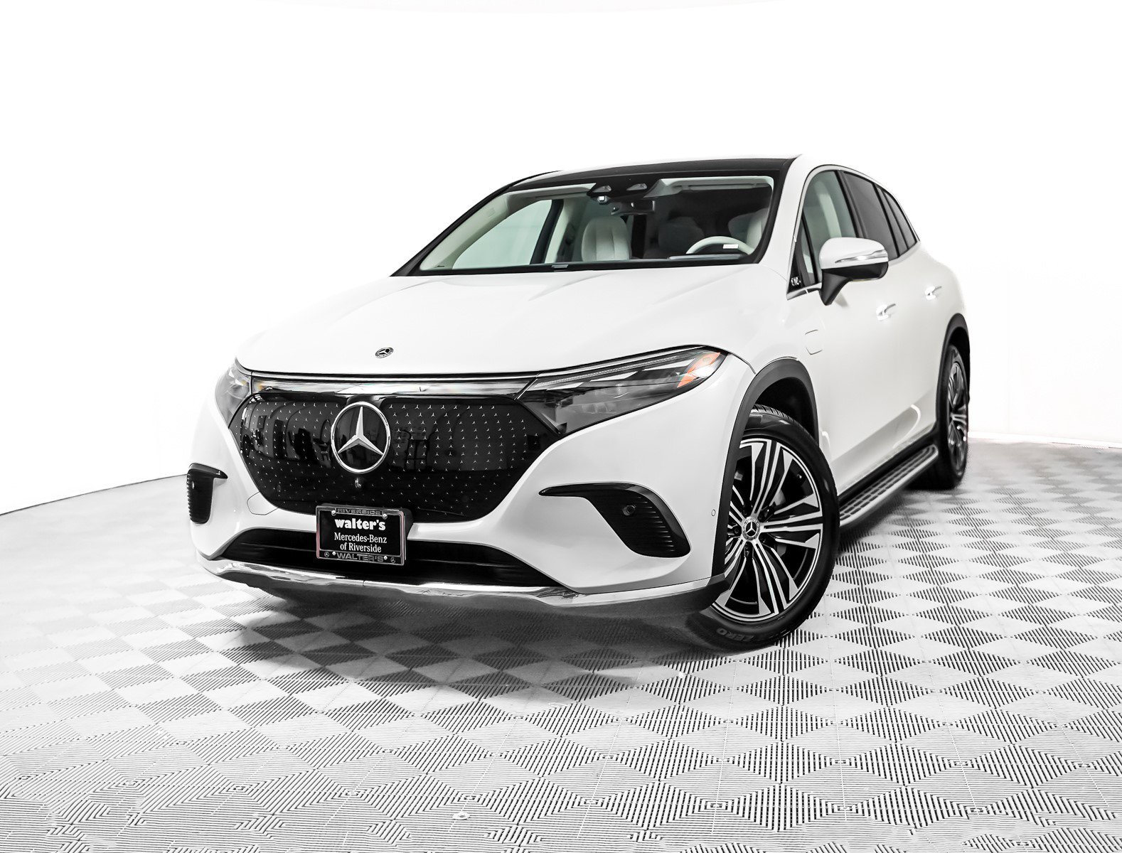 Certified 2023 Mercedes-Benz EQS Base with VIN 4JGDM2DB7PA008609 for sale in Riverside, CA
