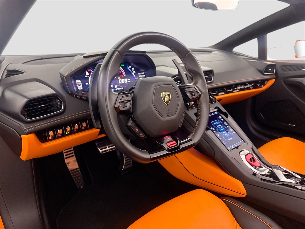 2020 Lamborghini Huracan Evo Spyder photo 9