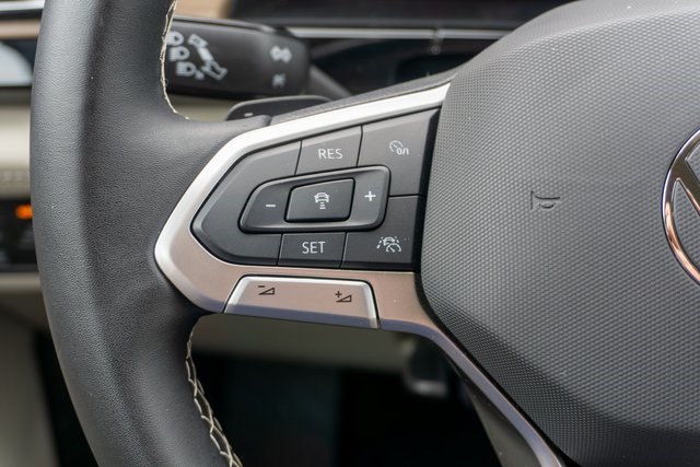 2024 Volkswagen Atlas SE Technology photo 23