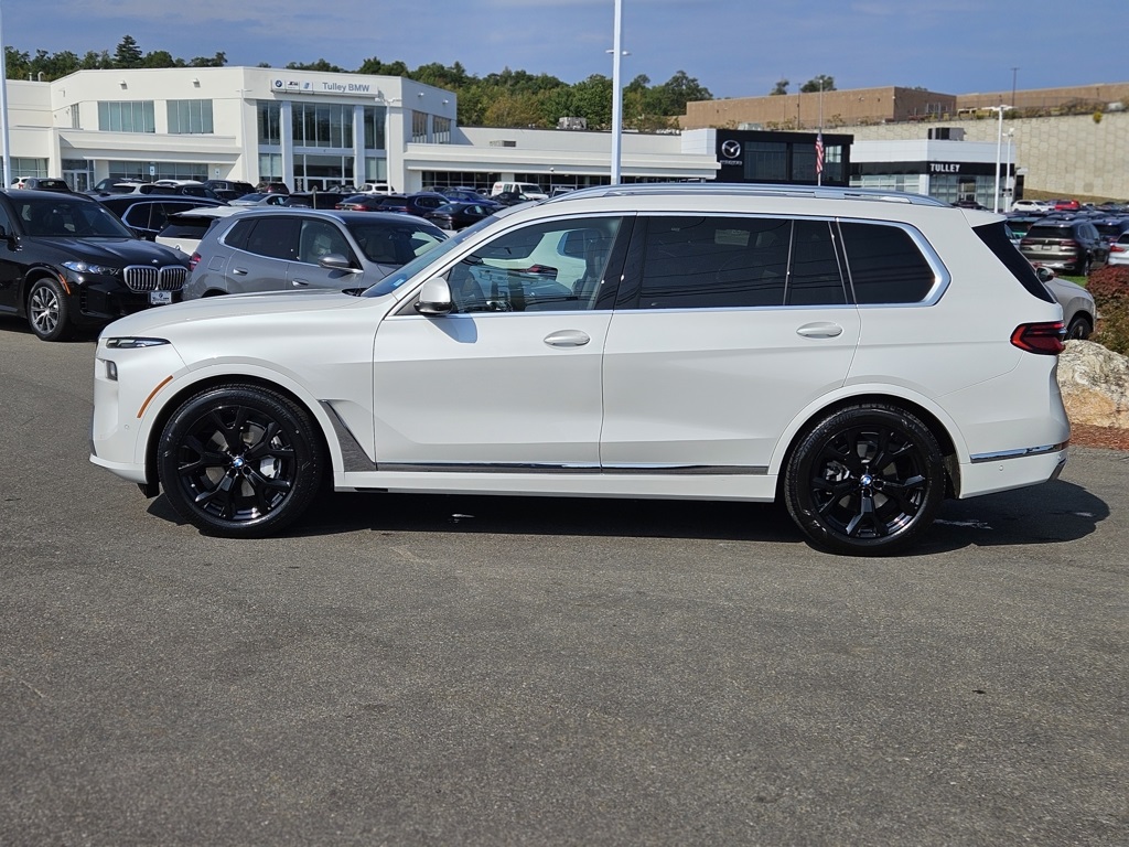 2024 Bmw X7 xDrive40i photo 2