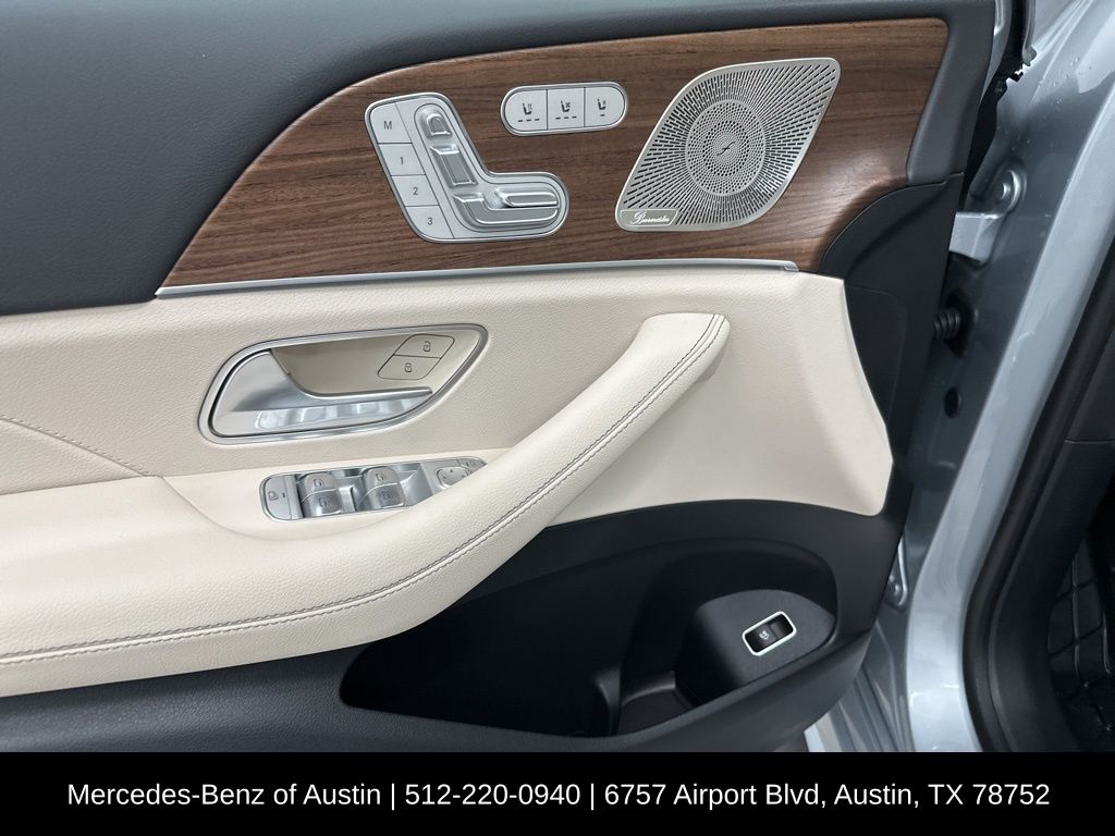 2025 Mercedes Benz GLE 350 4MATIC photo 10