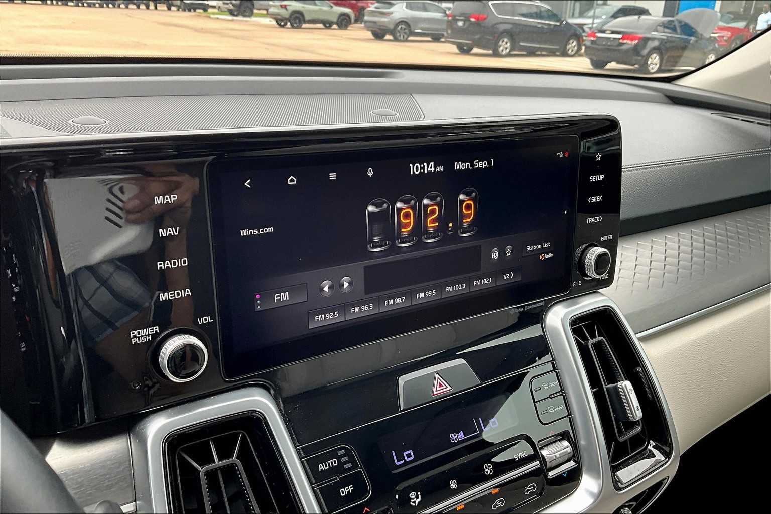 2022 Kia Sorento Plug-In Hybrid SX photo 27