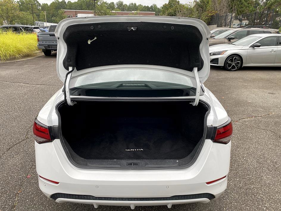 2024 Nissan Sentra SV photo 16