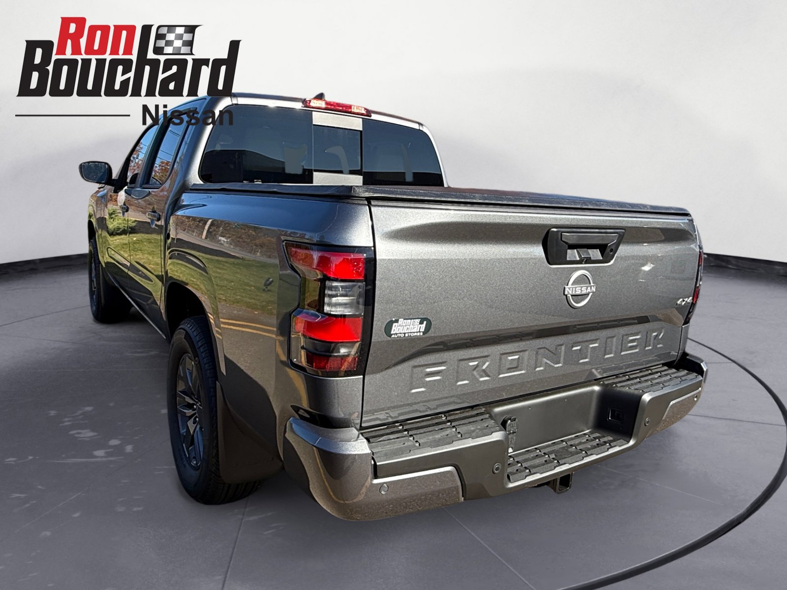 2026 Nissan Frontier Crew Cab SV photo 4