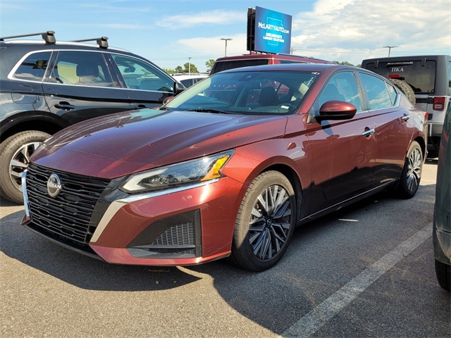 2023 Nissan Altima 2.5 SV photo 3