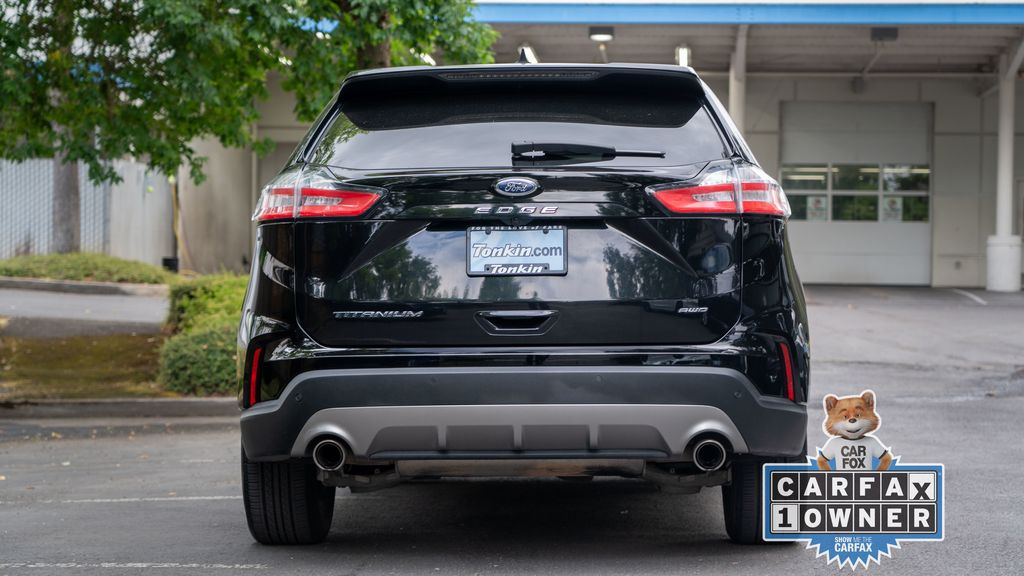 2022 Ford Edge Titanium photo 6