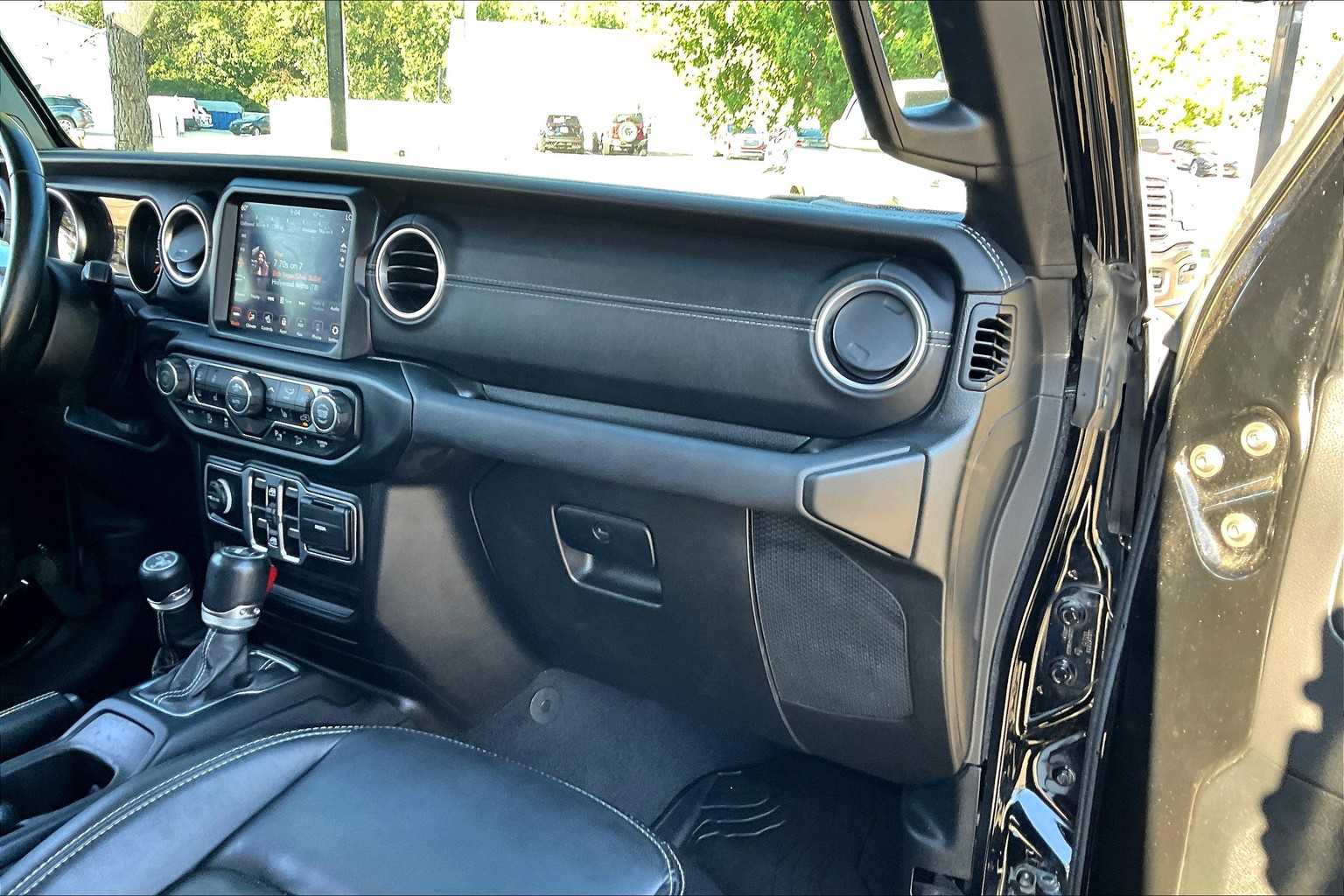 2020 Jeep Wrangler Unlimited North Edition photo 16