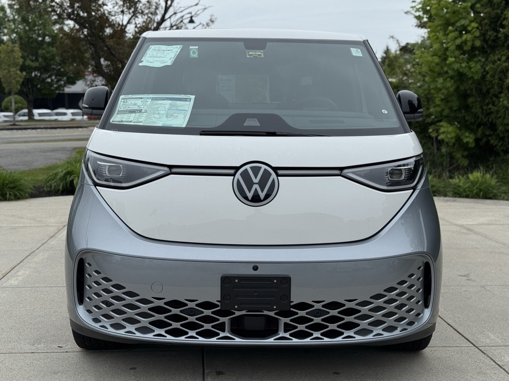 2025 Volkswagen ID. Buzz Pro Plus photo 3