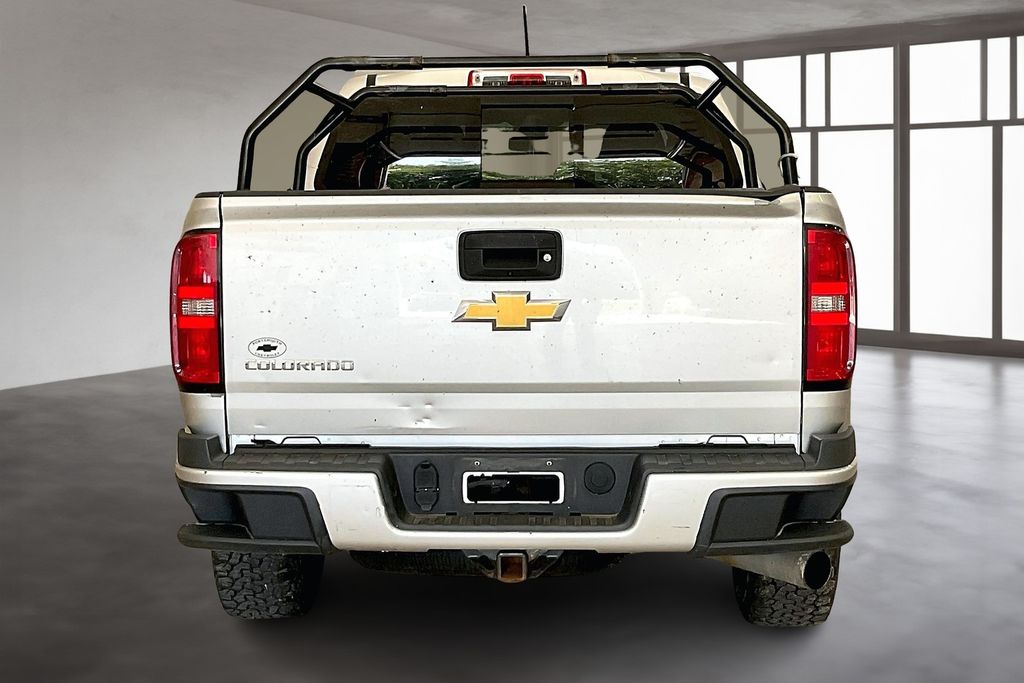 2017 Chevrolet Colorado Z71 photo 4