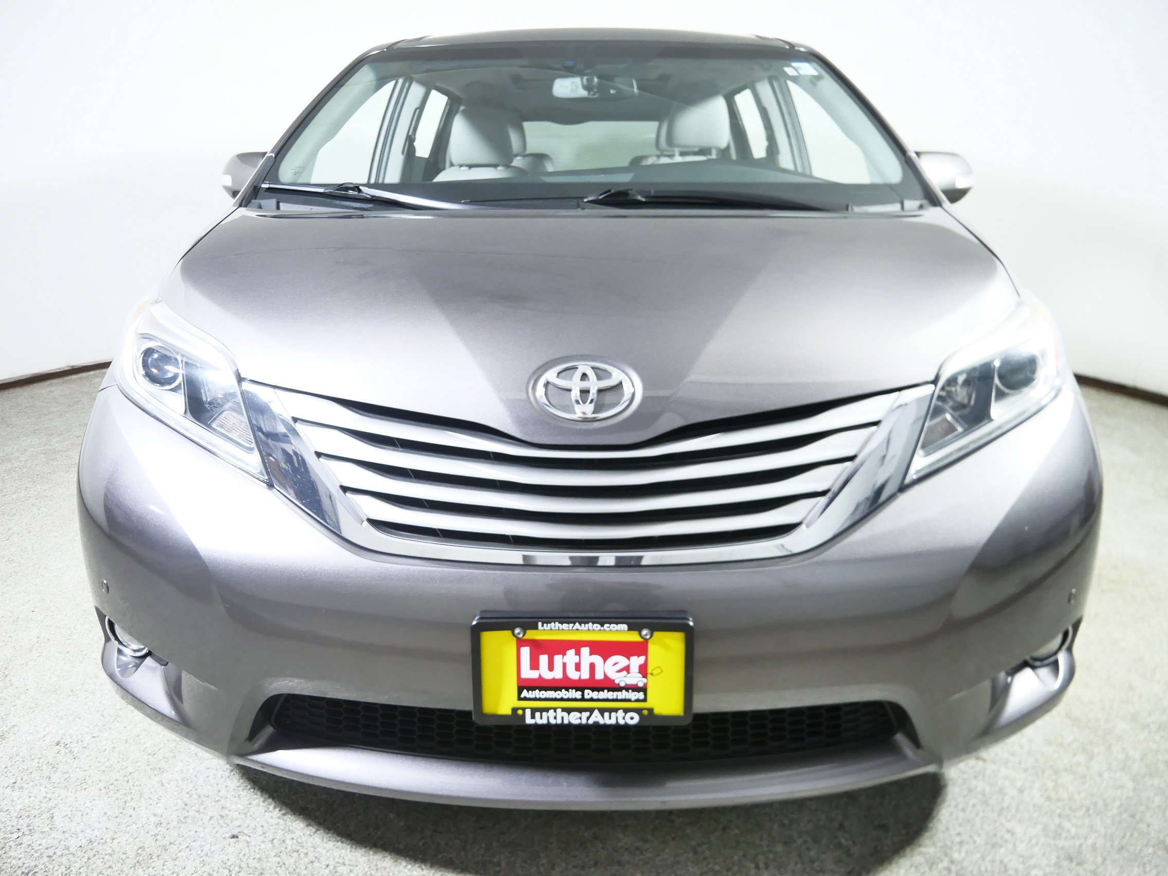 Used 2016 Toyota Sienna Limited with VIN 5TDDK3DCXGS136628 for sale in Golden Valley, Minnesota