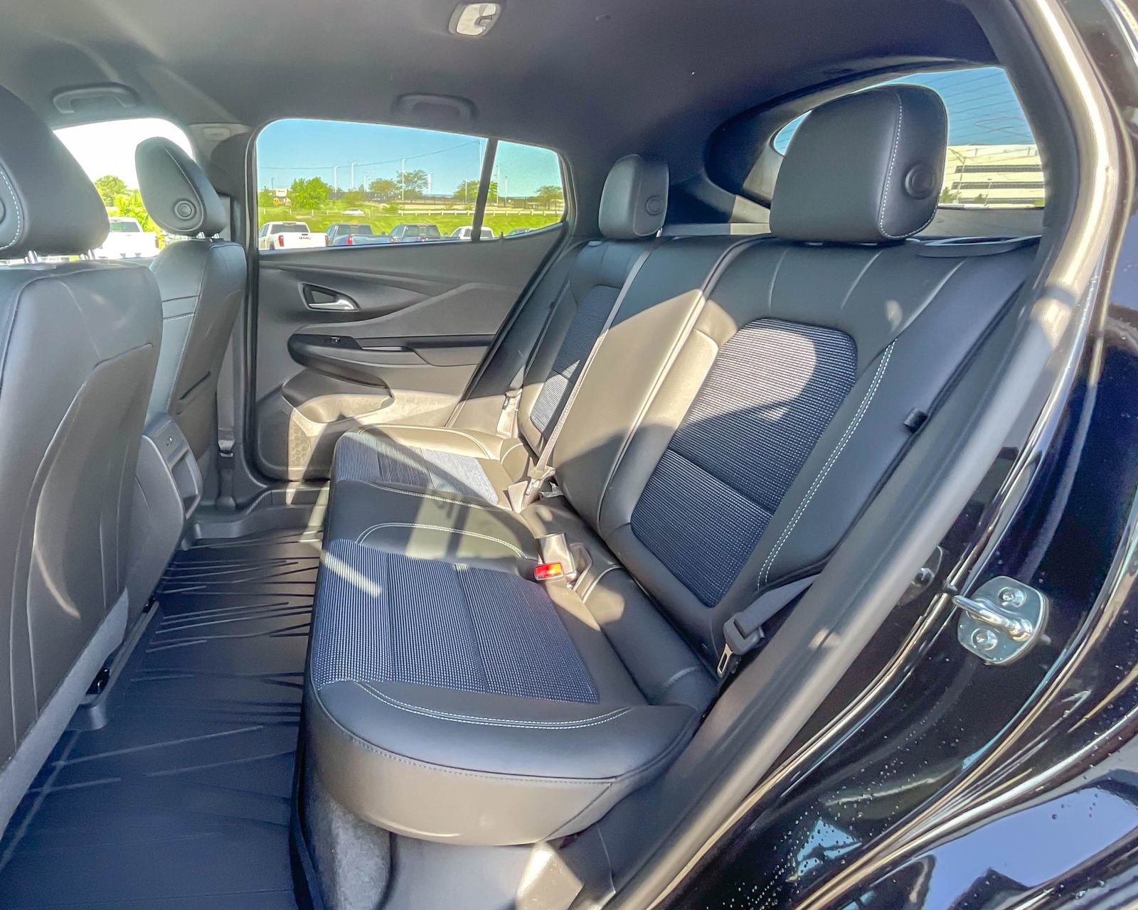 2025 Buick Envista Preferred photo 18