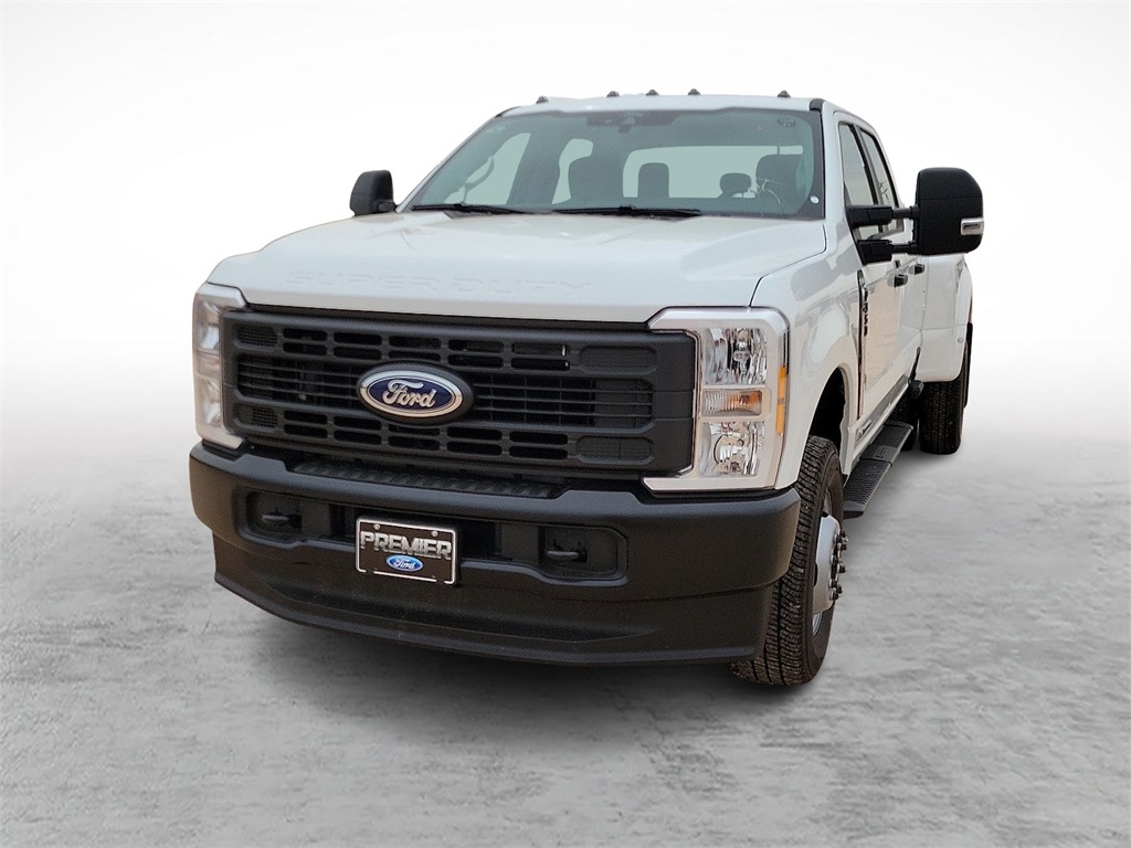 2026 Ford F-350 photo 4