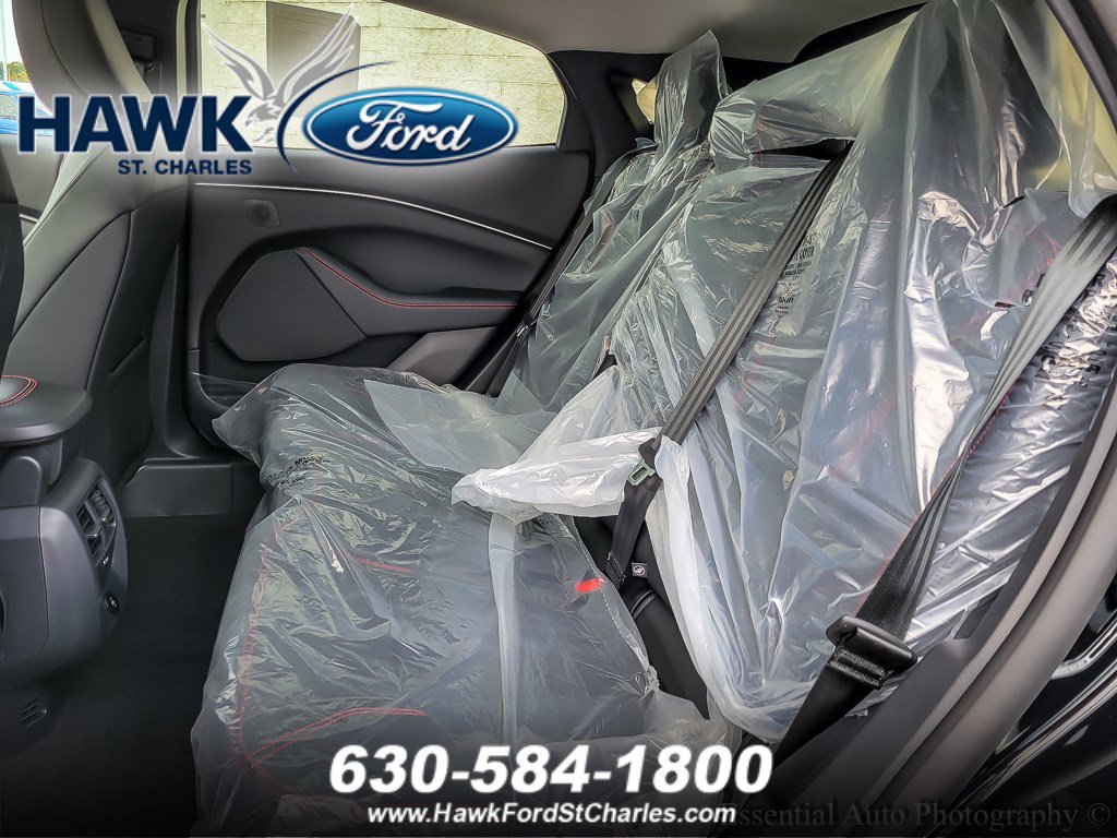 2025 FORD MUSTANG MACH-E - Image 9