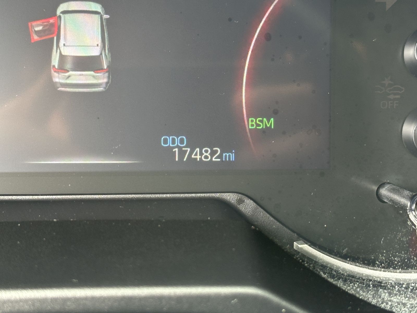 2024 Toyota RAV4 XLE Premium photo 11