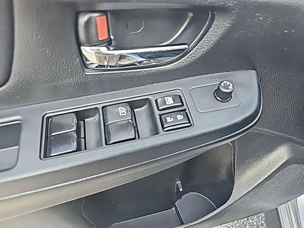2014 Subaru Crosstrek 2.0i Premium photo 16