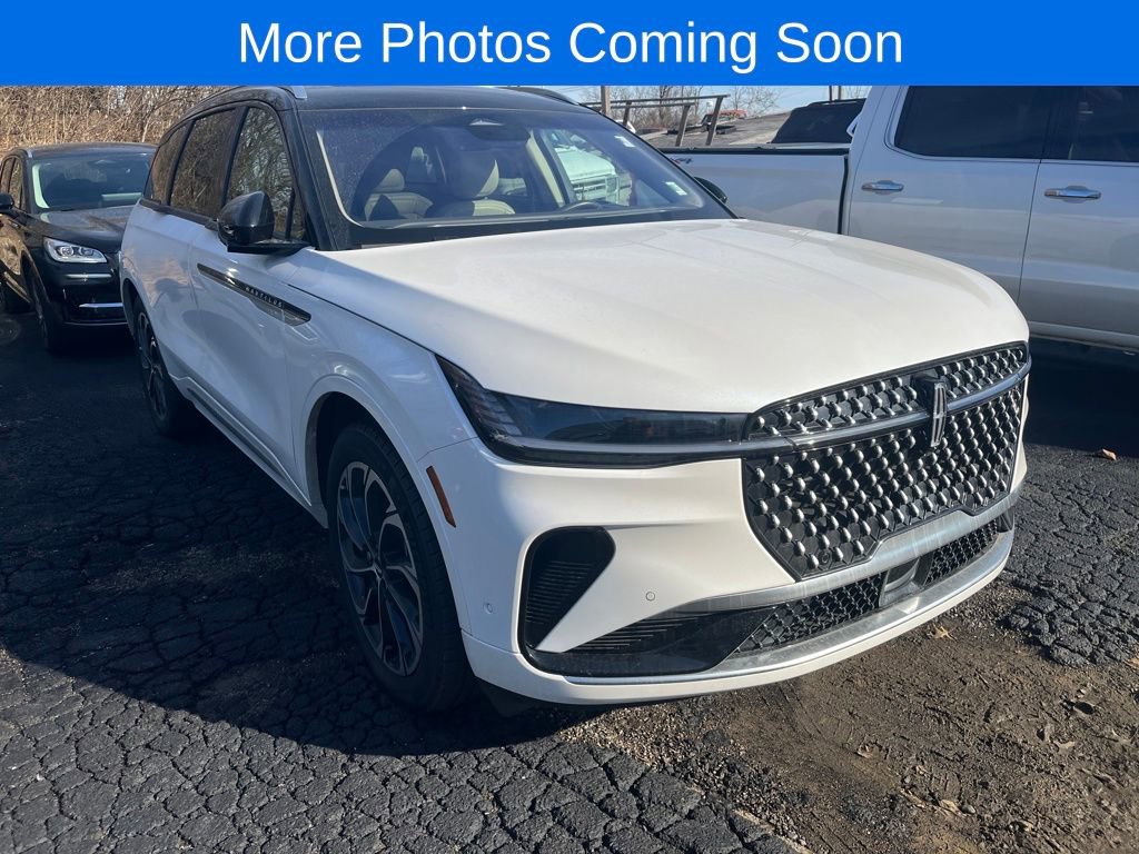 2024 Lincoln Nautilus Reserve's photo