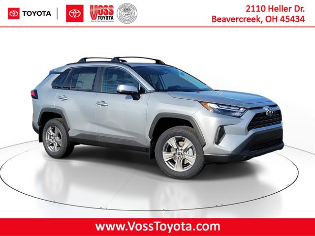 2025 Toyota RAV4 XLE's photo