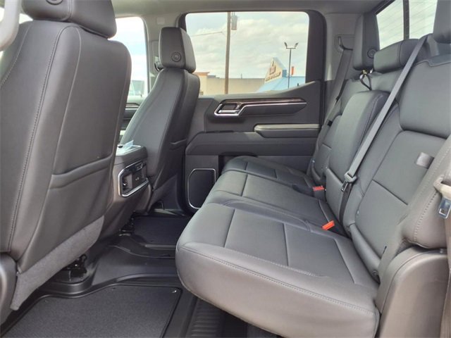 2025 Chevrolet Silverado 1500 LTZ photo 10