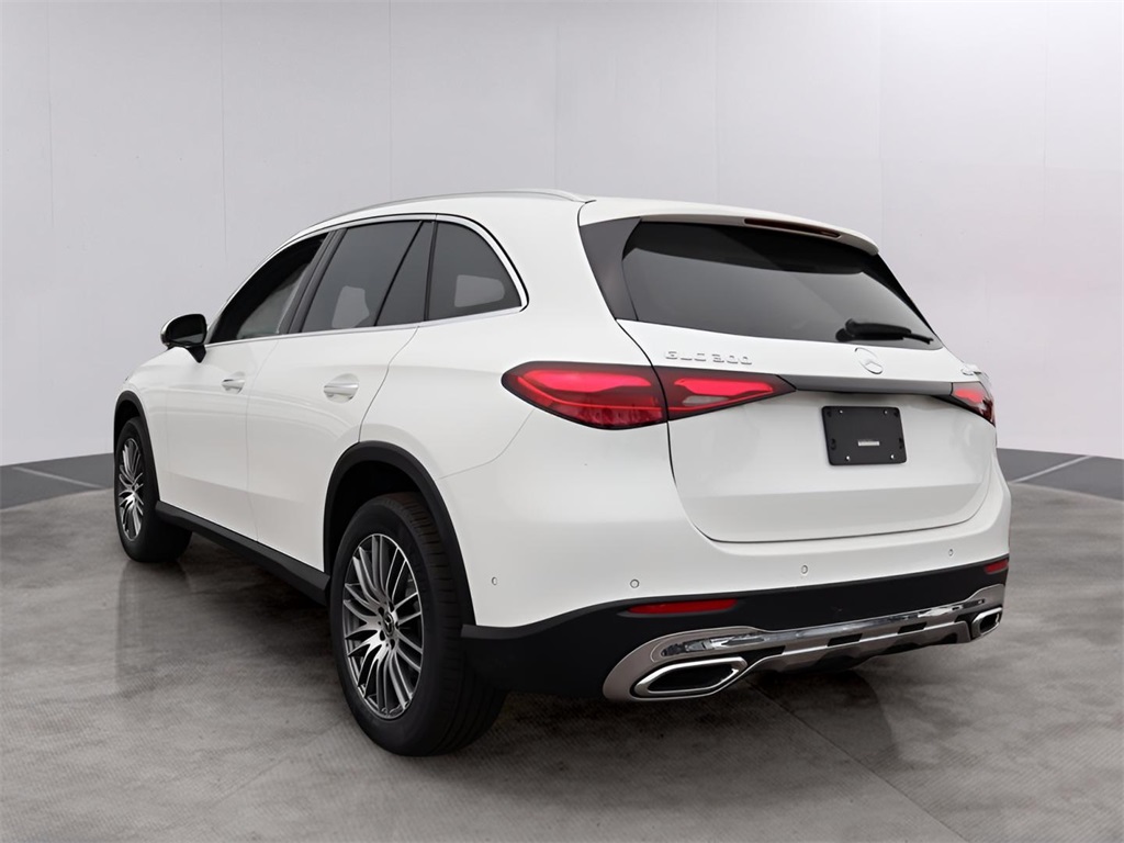2026 Mercedes Benz GLC 300 4MATIC photo 4