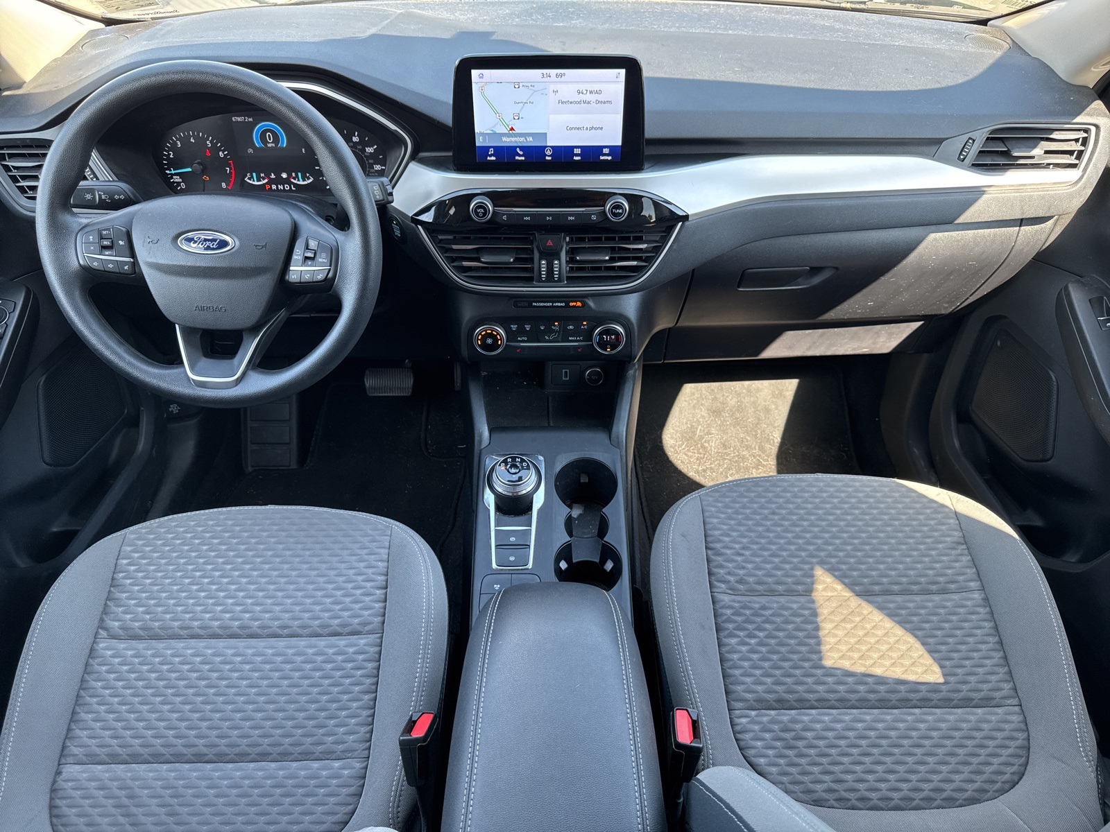 2020 Ford Escape SE photo 2