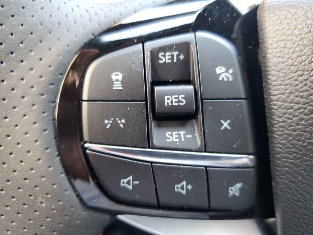 2025 Ford Explorer ST-Line photo 23