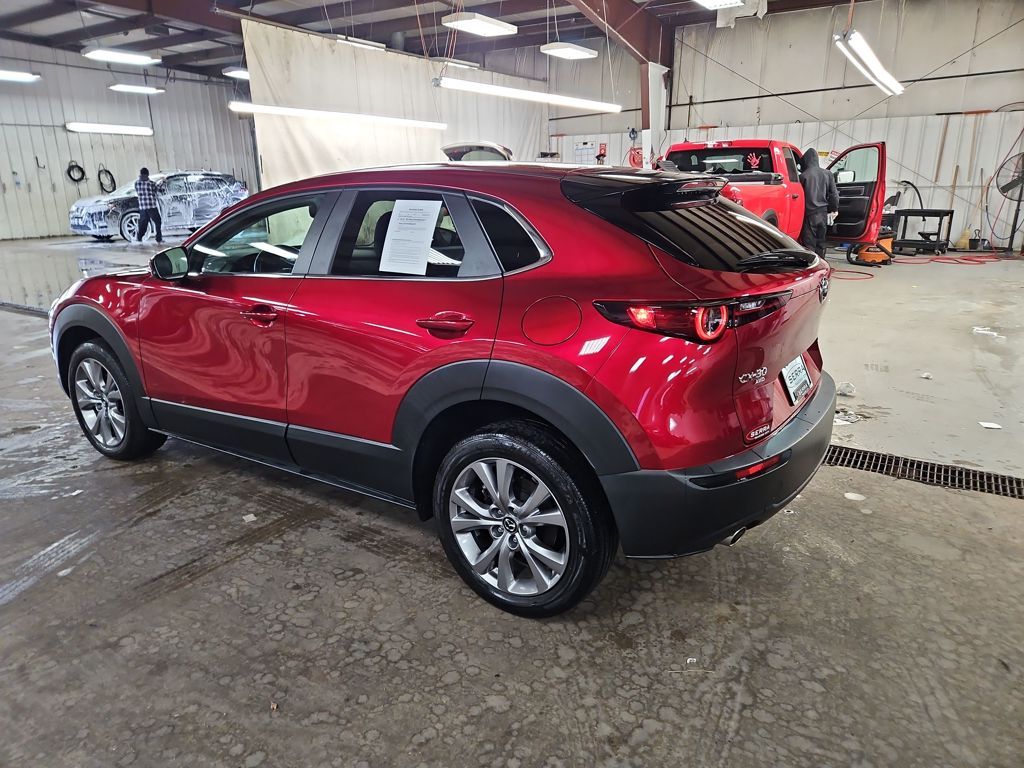 2022 Mazda CX-30 2.5 Select photo 3