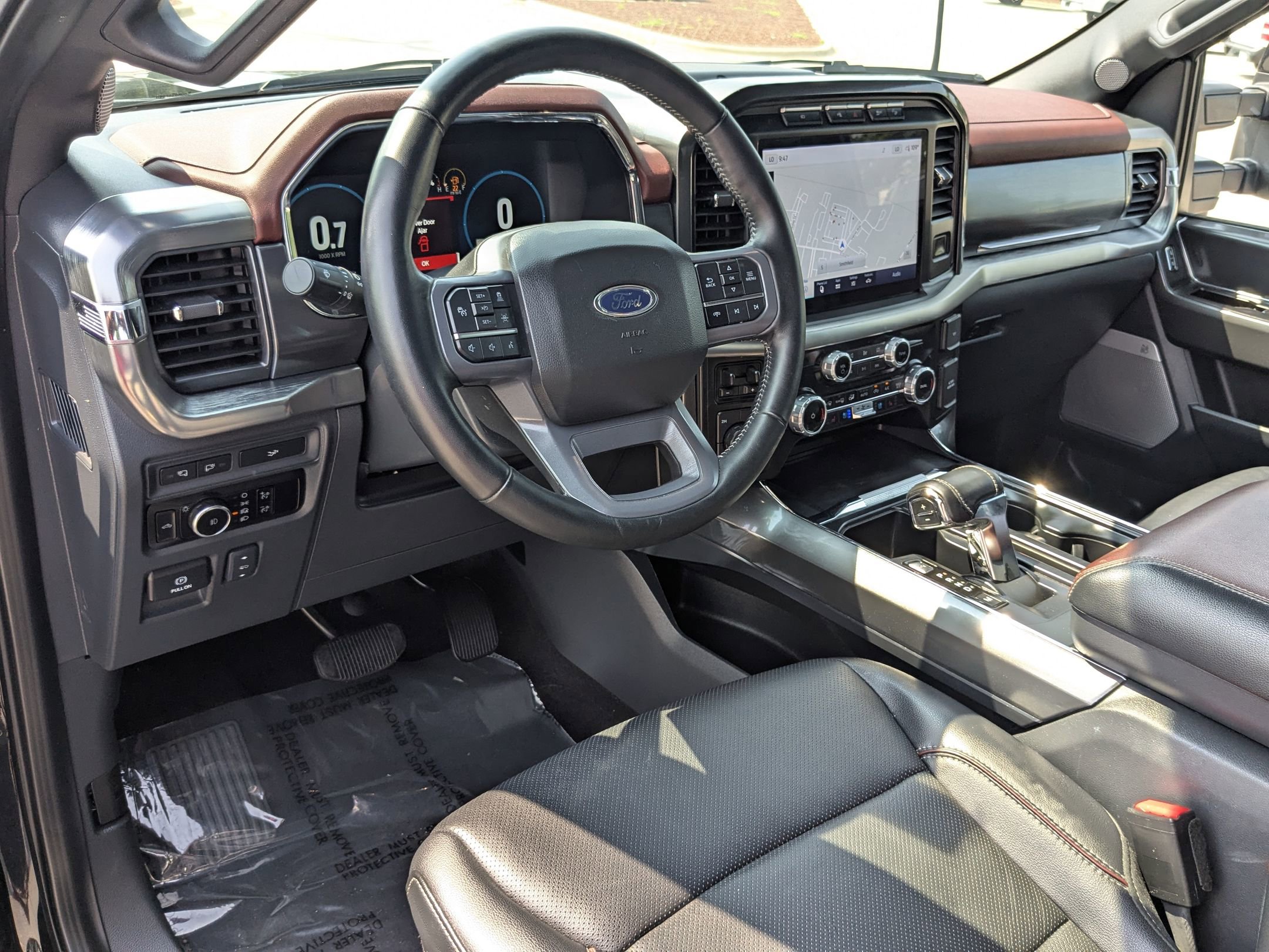 2023 Ford F-150 Lariat photo 18