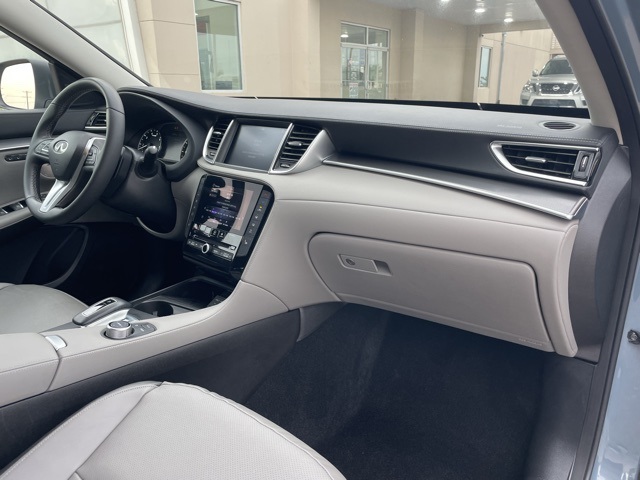 2024 Infiniti QX50 Luxe photo 19