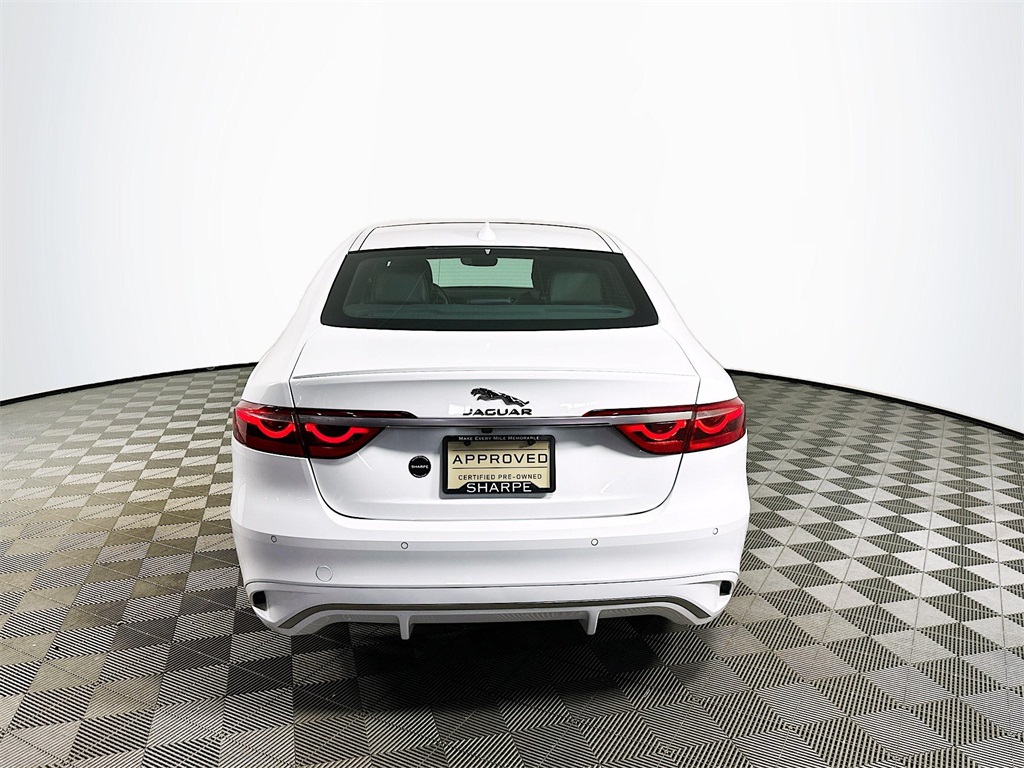 2024 Jaguar XF P300 R-Dynamic SE photo 6