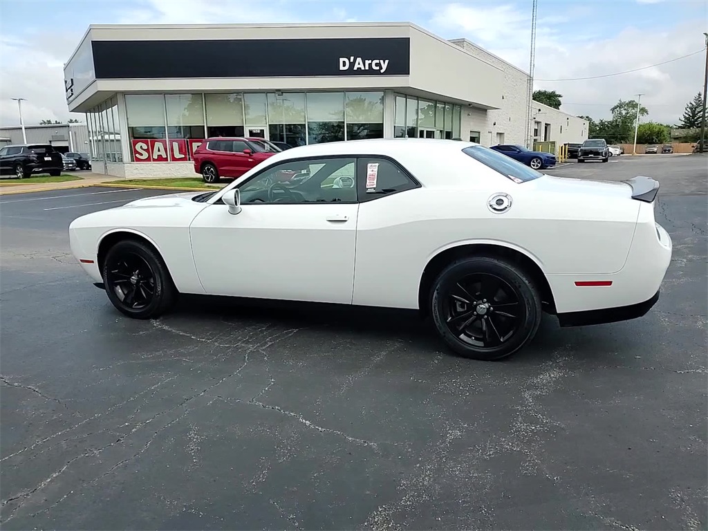 2023 Dodge Challenger SXT photo 17