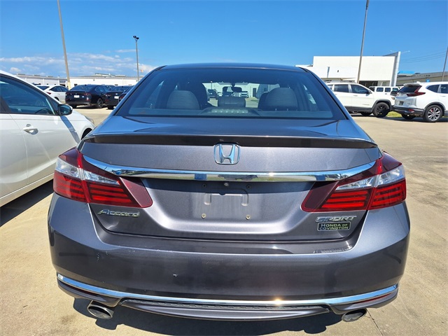 2017 Honda Accord Sport photo 3
