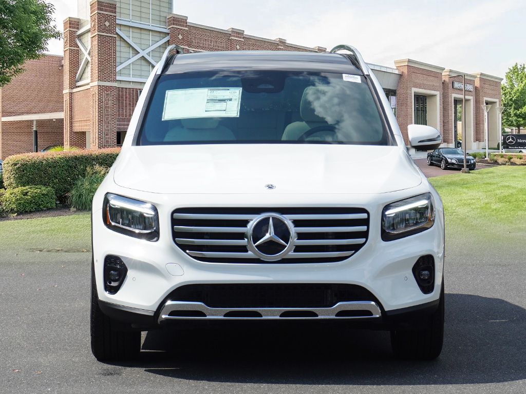2025 Mercedes Benz GLB 250 4MATIC photo 2